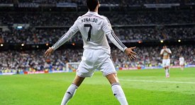 斯洛特教练备战埃弗顿：阵容搭配关键，名宿建议强化防守